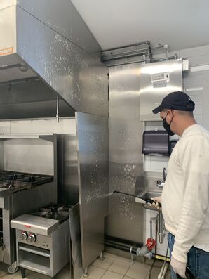 Commercial Kitchen Cleaning in Danbury, CT (1)