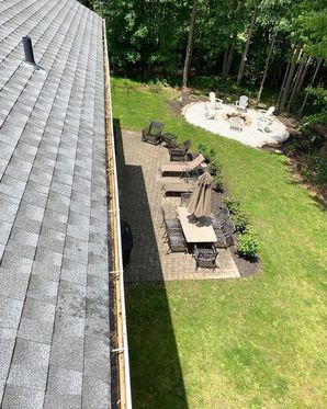 Before & After Gutter Cleaning in Brookfield, CT (3)